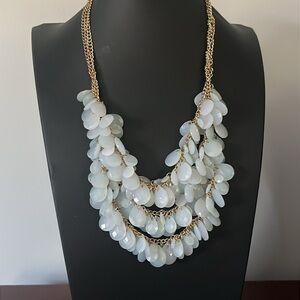 Vintage Y2K 3 strand teardrop faceted pale eggshell blue beads